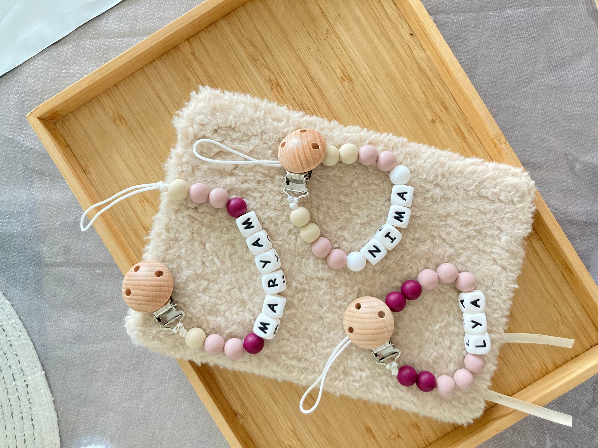 Attaches tétines en perles silicone