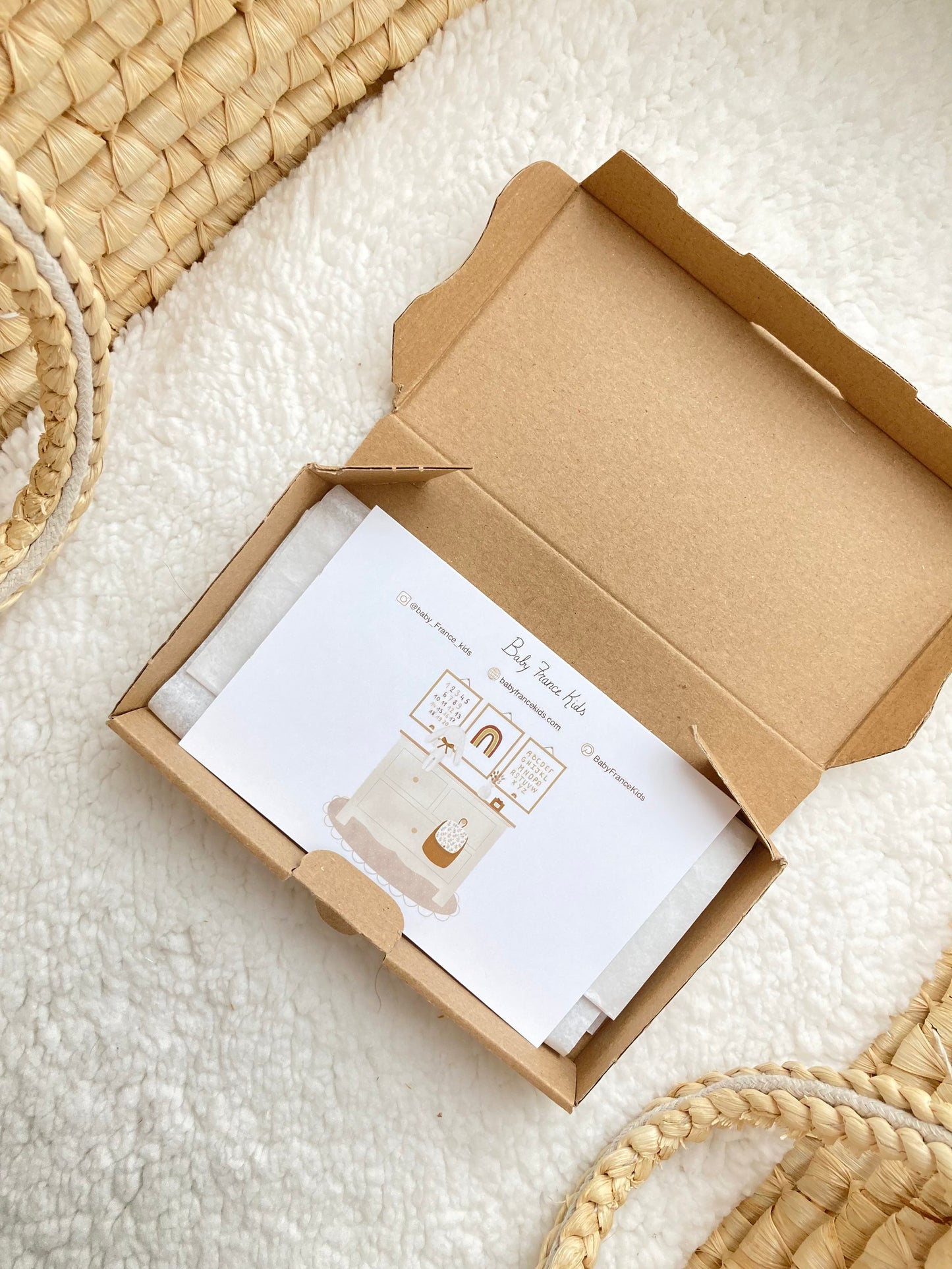 Mini box BEIGE anneau de dentition et attache tétine-SQ1710009