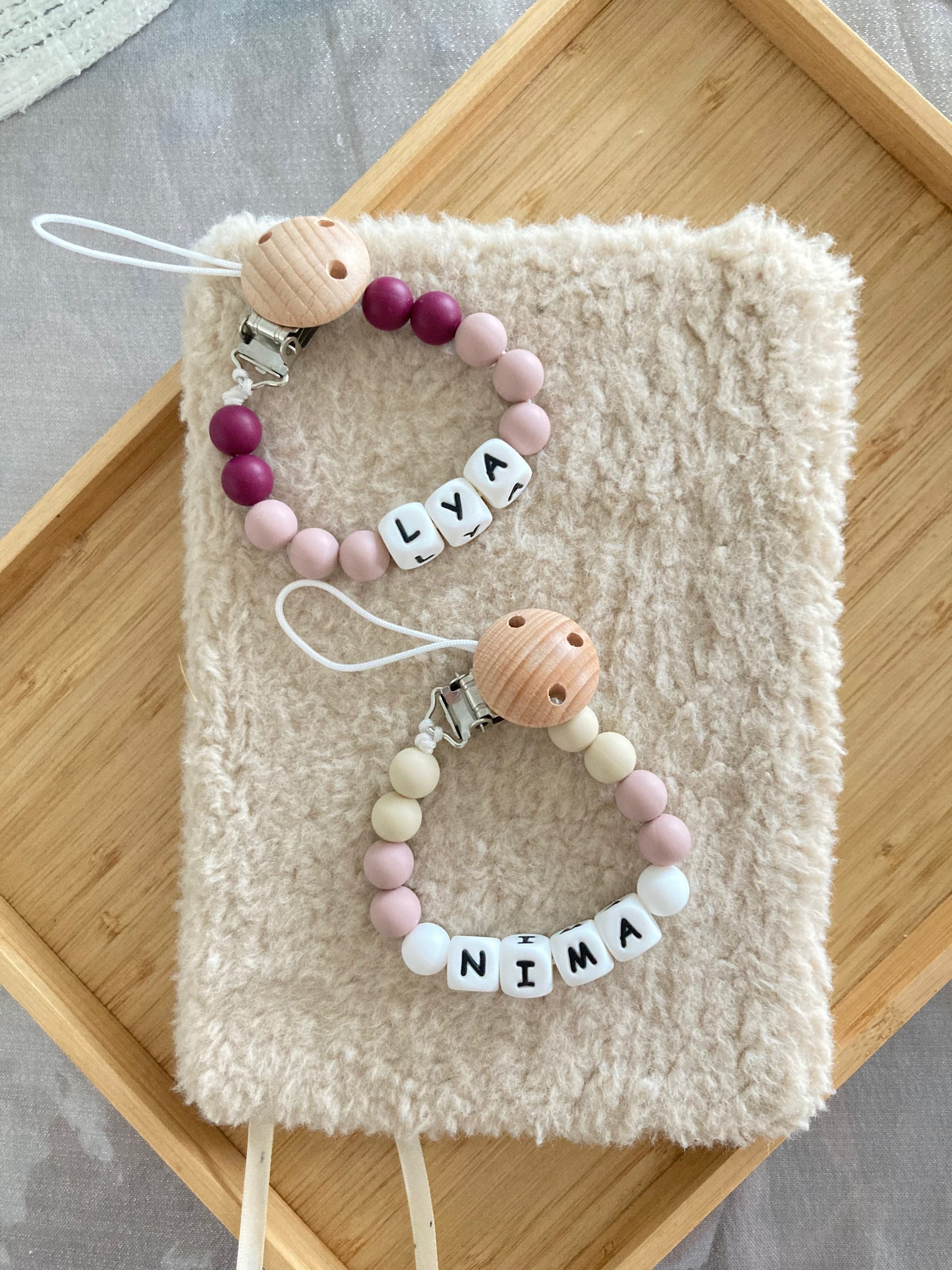 Attaches tétines en perles silicone