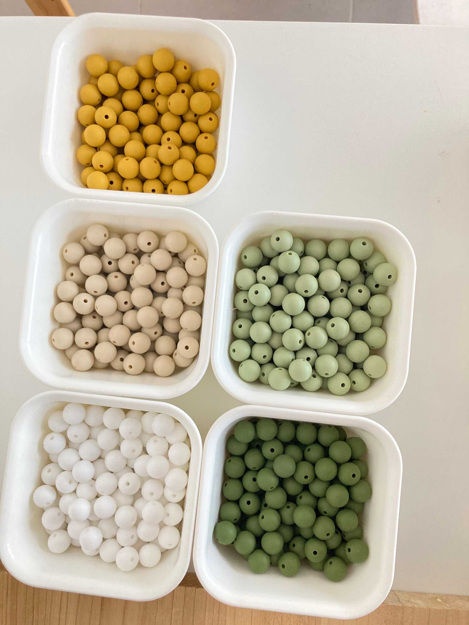 Attaches tétines en perles silicone