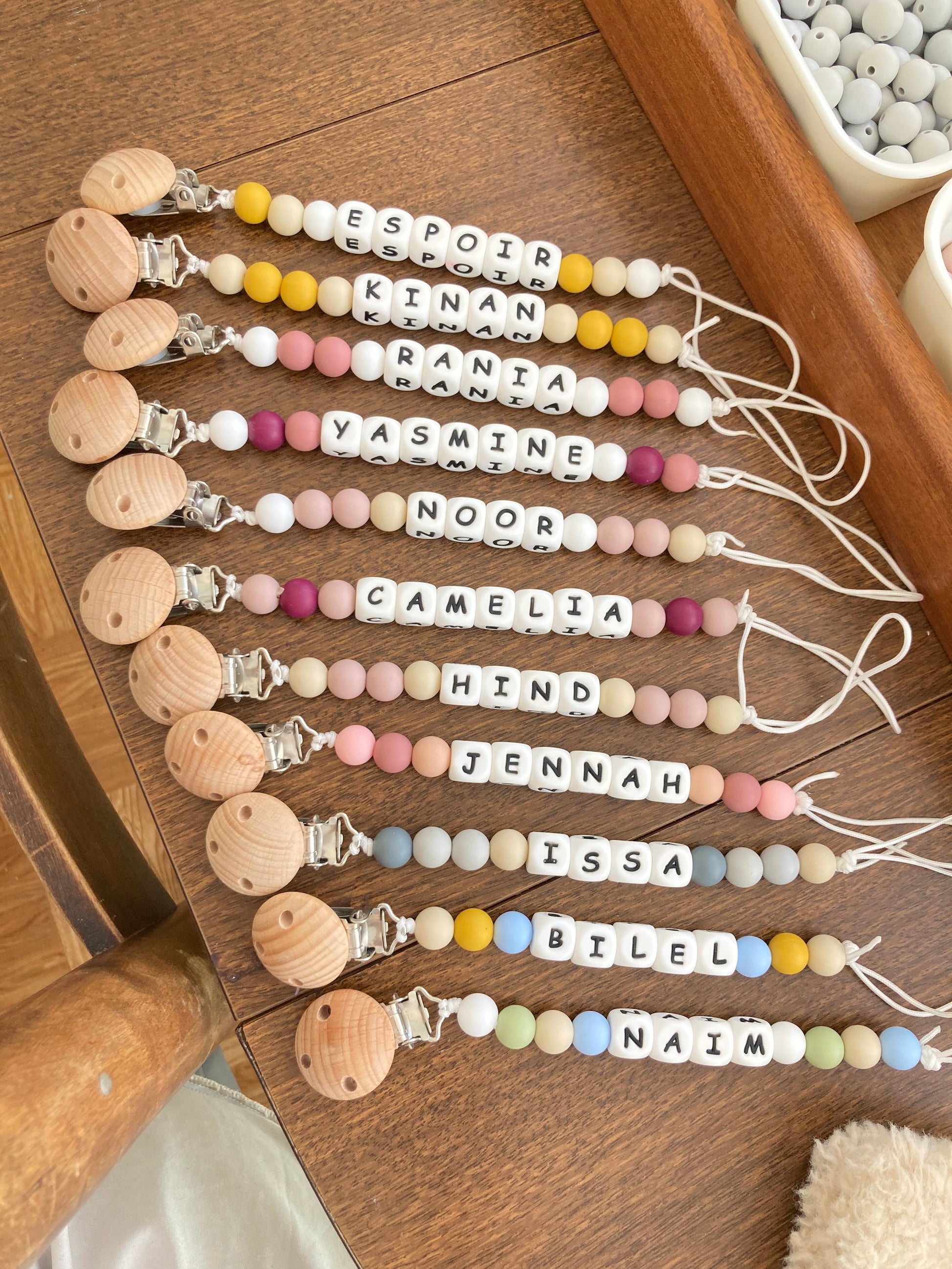 Attaches tétines en perles silicone