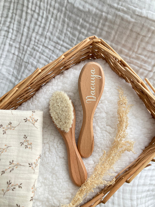 Brosse en bois à poils doux